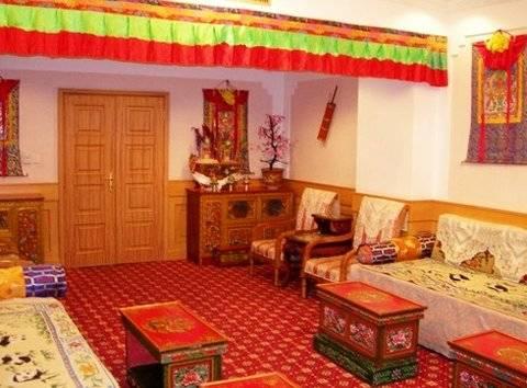 Tibet Hotel Лхаса Екстериор снимка